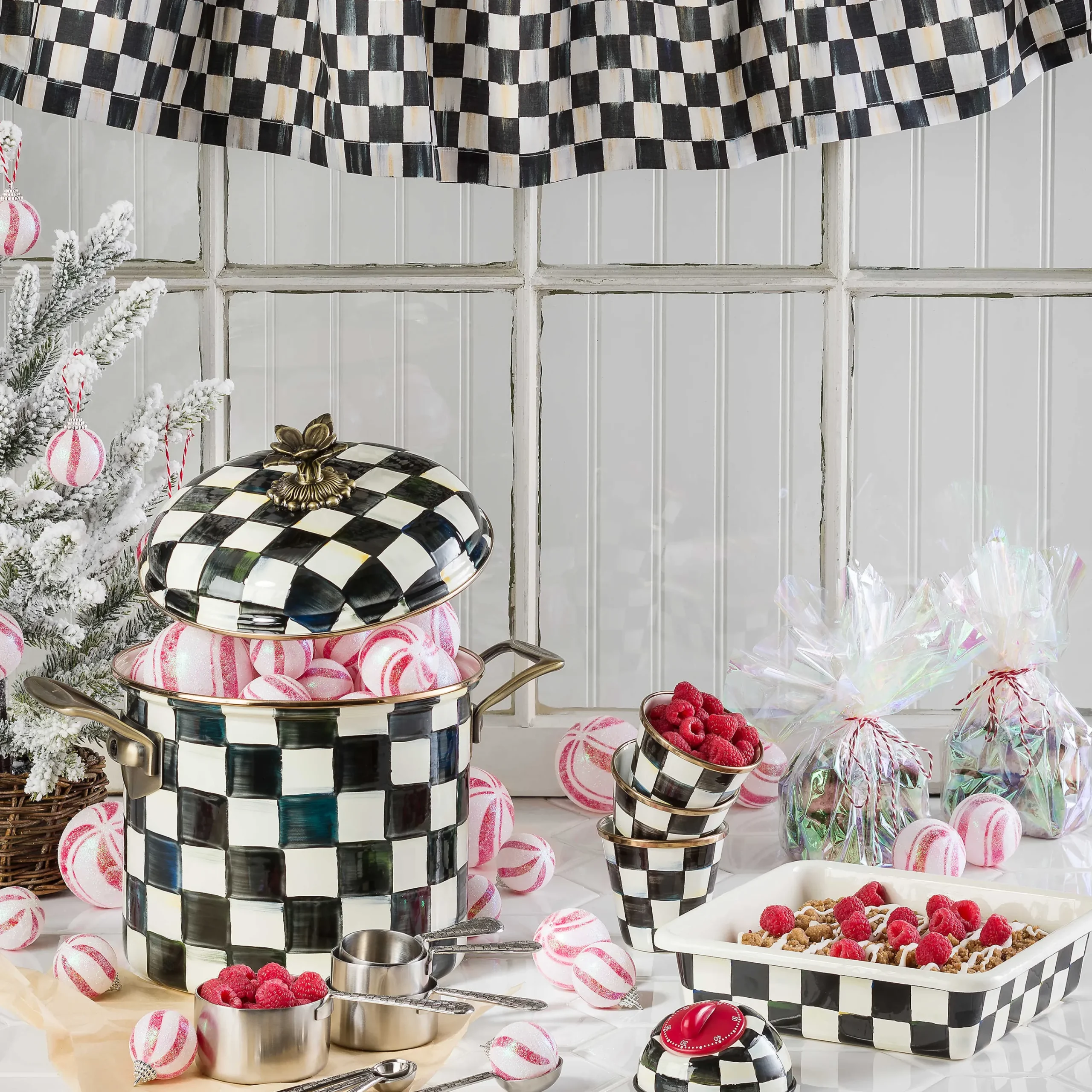 MacKenzie-Childs Courtly Check 8 Baking Pan| Cookware & Bakeware