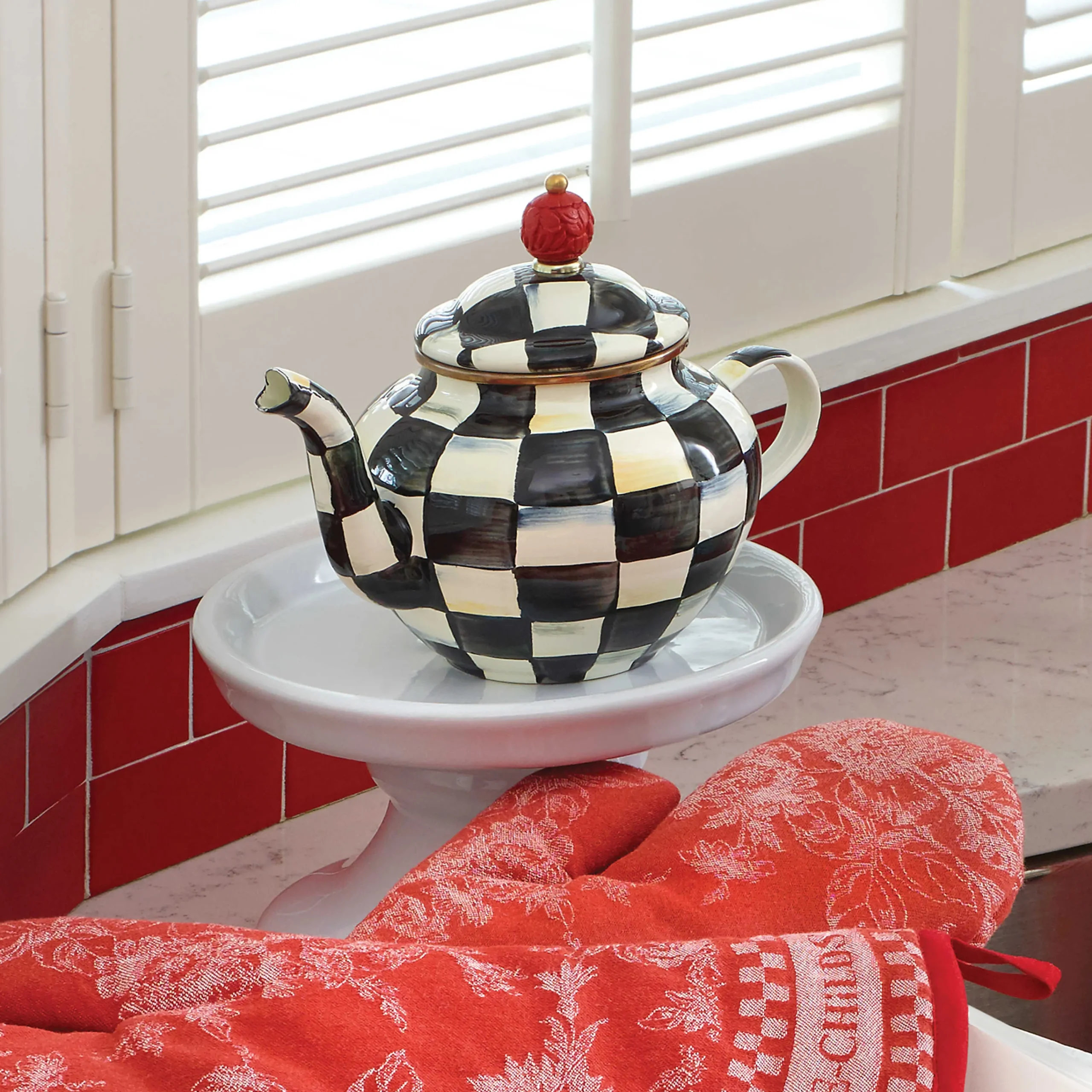 MacKenzie-Childs Courtly Check 4 Cup Teapot| The Coffee Shop|Serveware