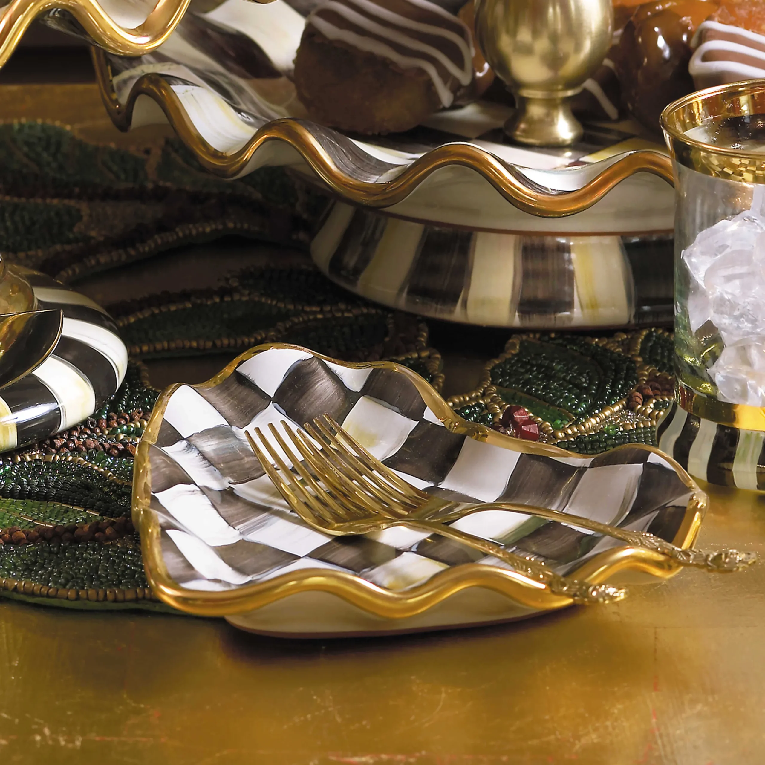 MacKenzie-Childs Courtly Check Fluted Heart Plate| Bar Entertaining|Serveware