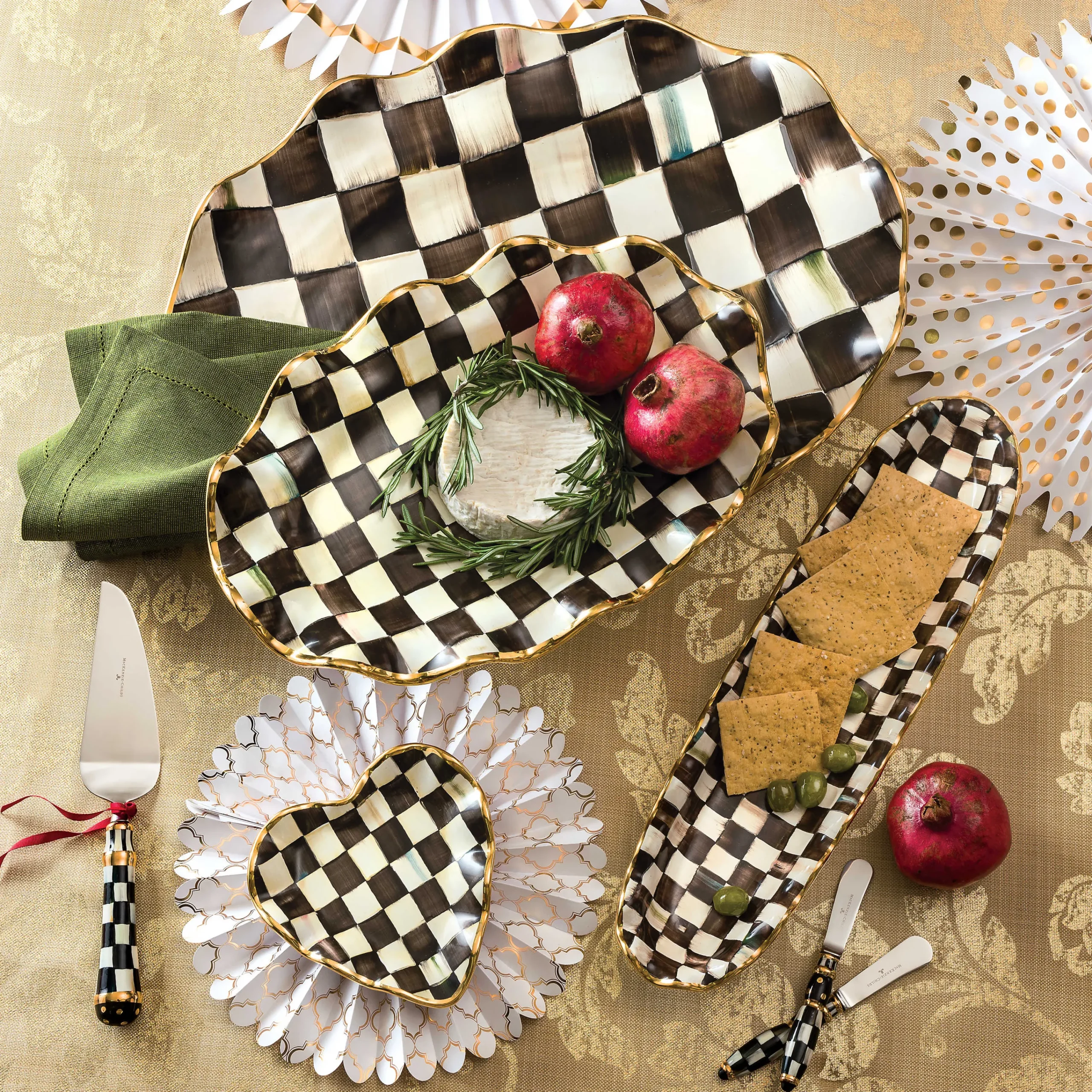 MacKenzie-Childs Courtly Check Fluted Heart Plate| Bar Entertaining|Serveware