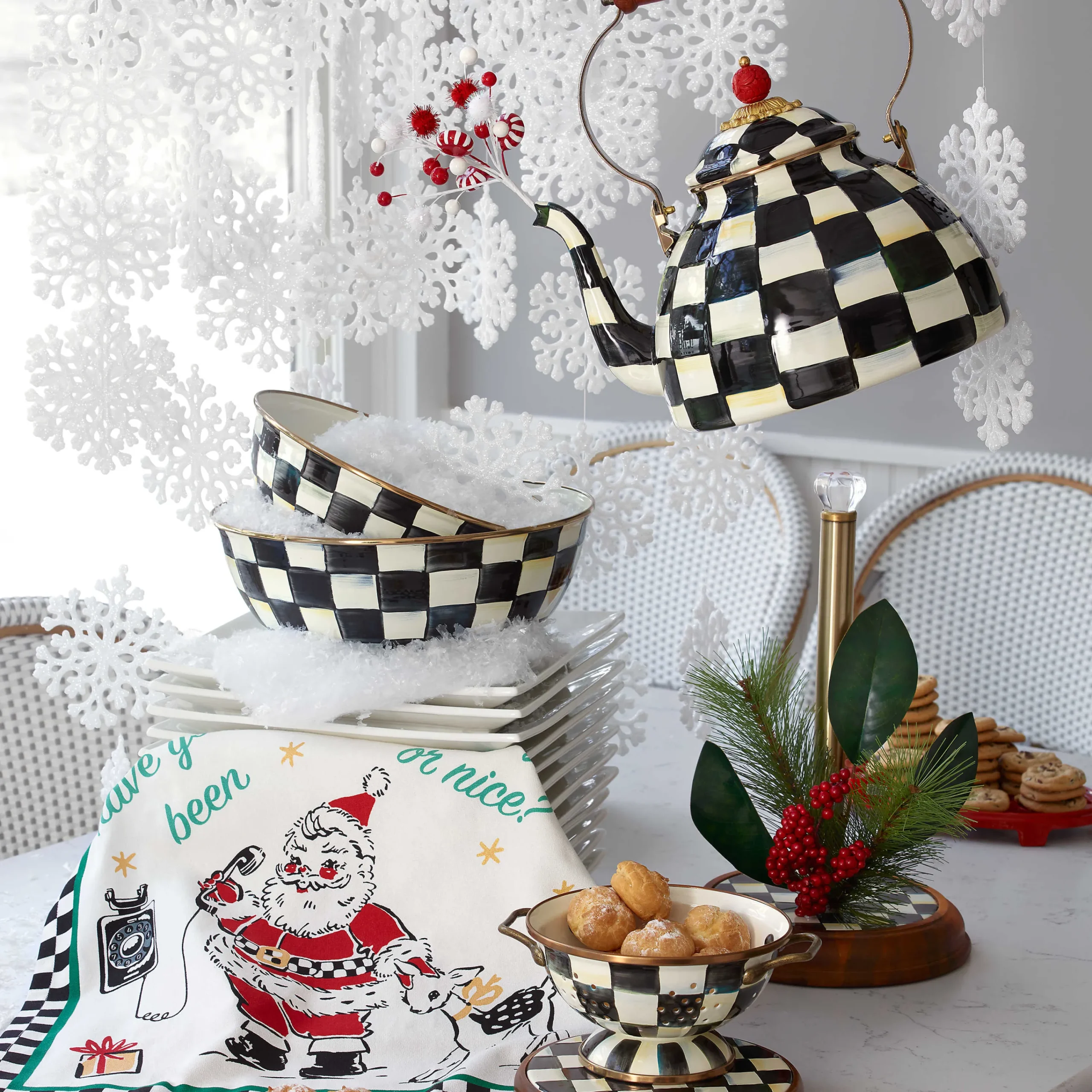MacKenzie-Childs Courtly Check Medium Everyday Bowl| Serveware