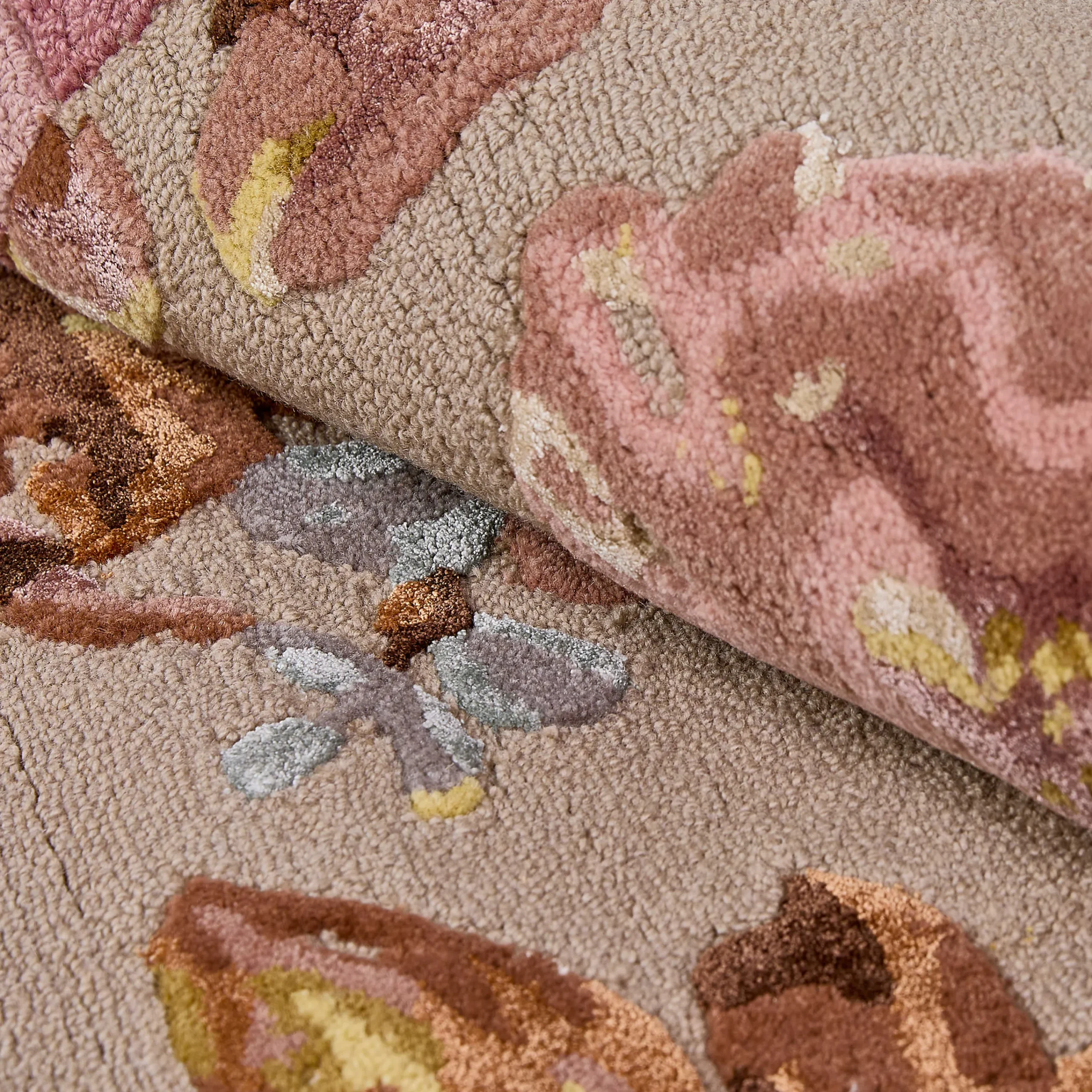 MacKenzie-Childs Dusty Rose Floral 2'3 x 3'9 Rug| Rugs