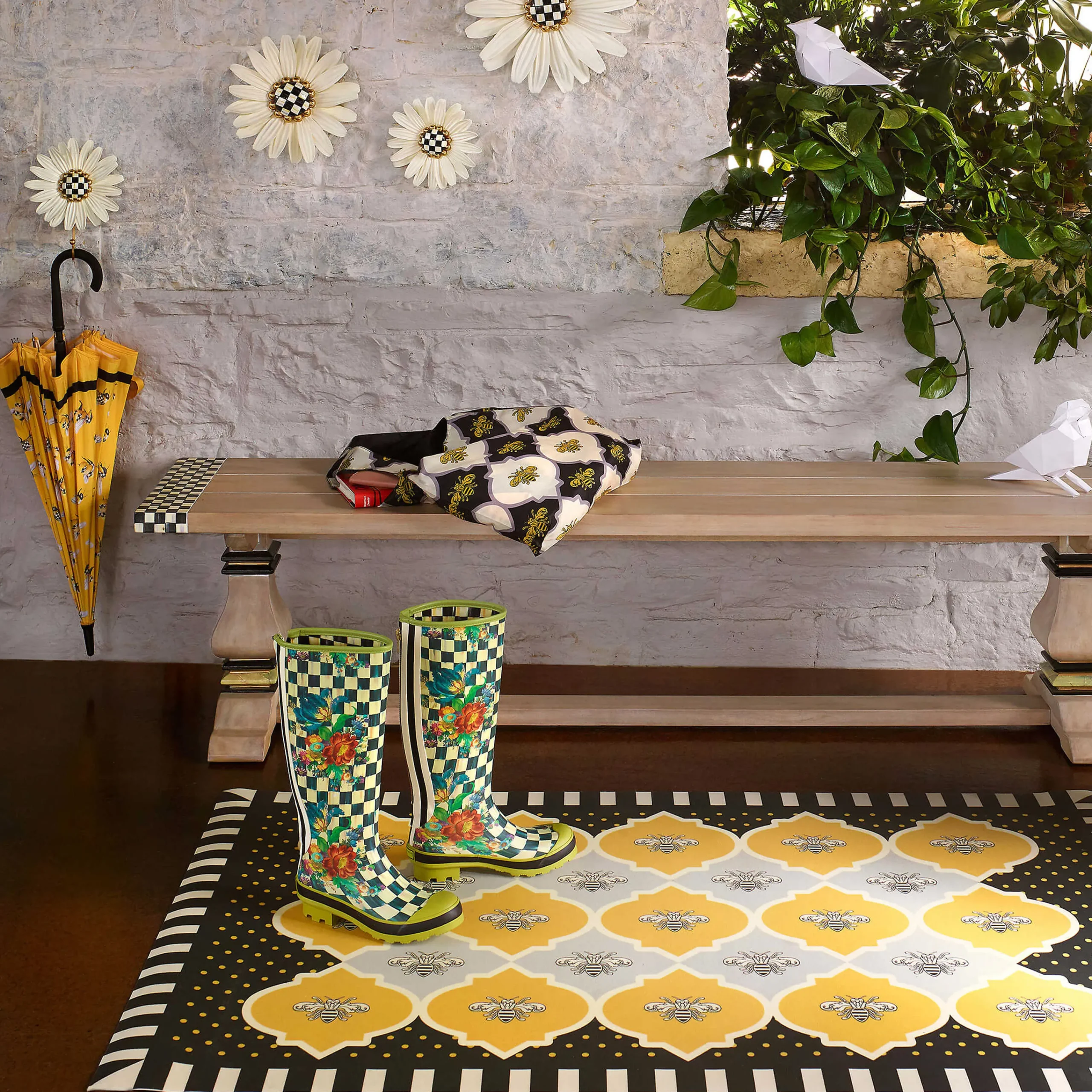 MacKenzie-Childs Queen Bee To Go Tote| Accessories