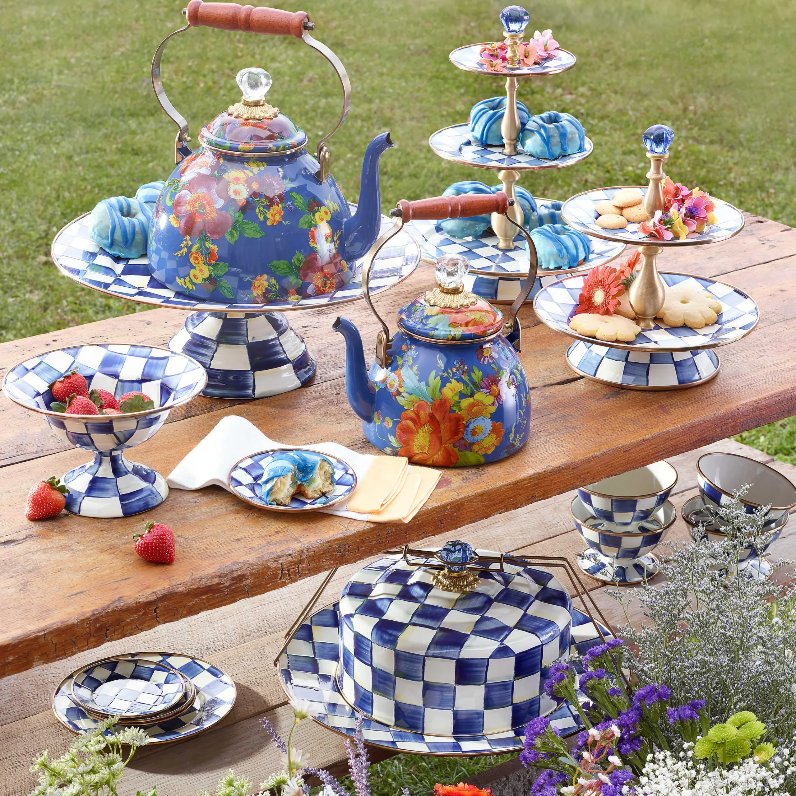 MacKenzie-Childs Royal Check Two Tier Sweet Stand| Bar Entertaining|Serveware