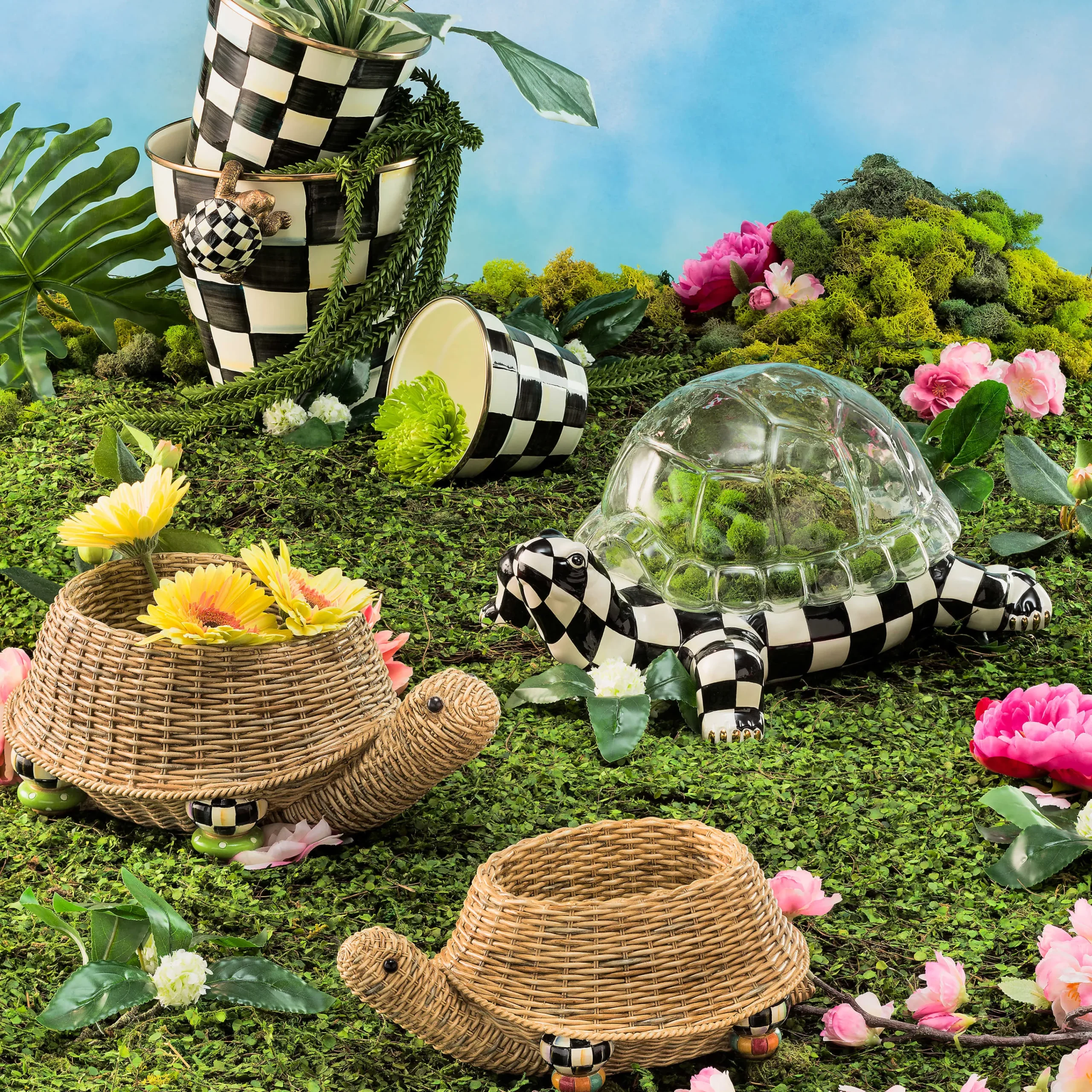 MacKenzie-Childs Turtle Pot Climber| Spring|Outdoor