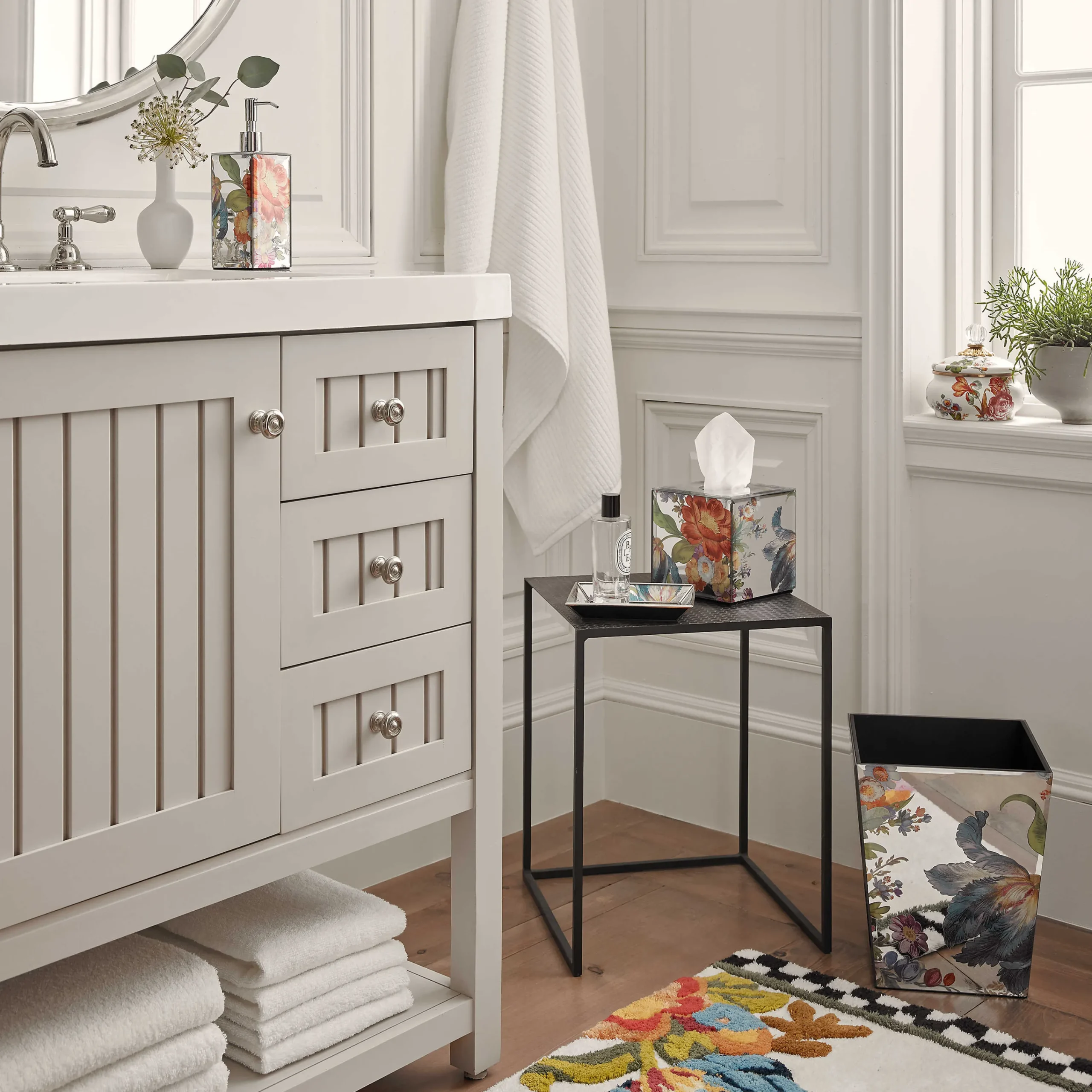 MacKenzie-Childs White Flower Market Squashed Pot| Bath & Bath Accessories|Room Accents